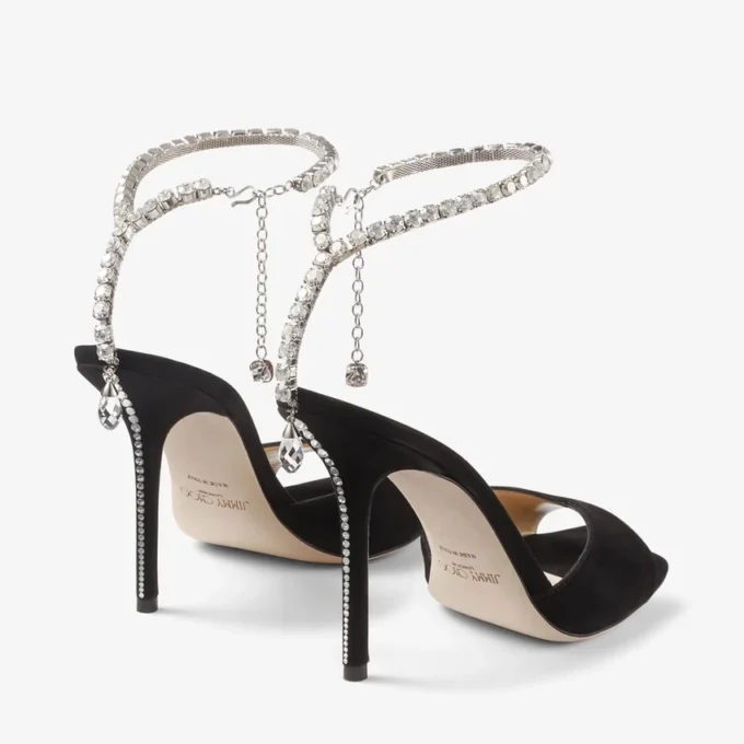 Sandales Saeda 100 en daim noir ornées de cristaux